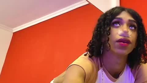 Snapshot of jhon_santana chatting on October 9, 1:38 pm santana online show from October 9, 1:38 pm