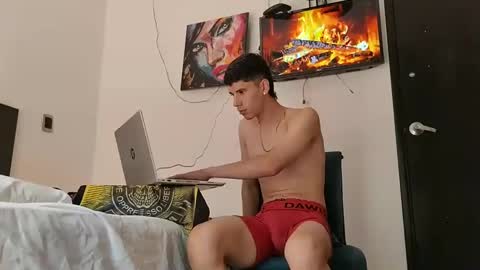 Snapshot of jhongrey2 chatting on January 20, 3:18 pm jhon online show from January 20, 3:18 pm