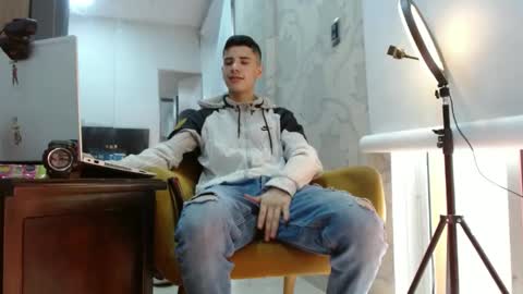 Snapshot of jhongrey2 chatting on October 4, 5:00 pm jhon online show from October 4, 5:00 pm