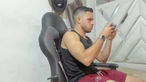 Snapshot of jhonny_flames7 chatting on February 2, 6:47 am jhonny online show from February 2, 6:47 am