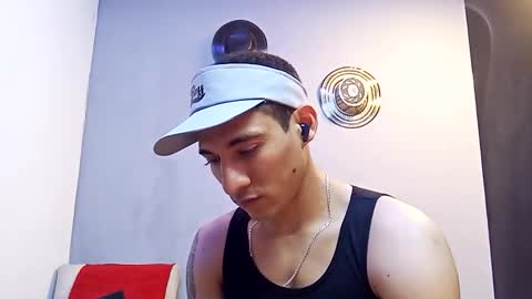 jhonny_thes28 online show from November 8, 12:46 am