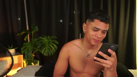 Jhonny  online show from February 18, 3:28 am