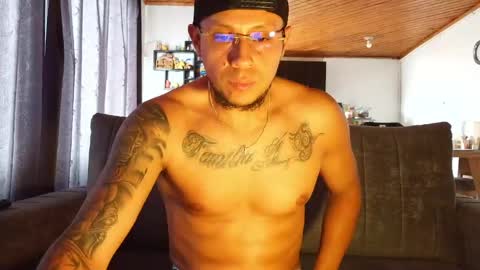 Jhony online show from May 12, 9:13 pm