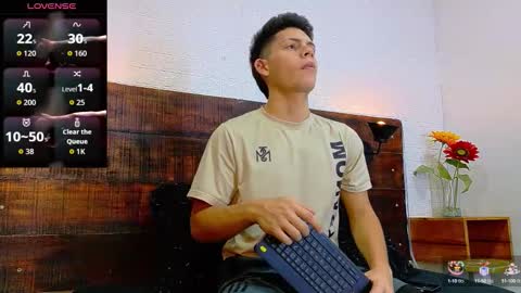 Snapshot of jhosuavega chatting on September 25, 2:07 am jhosuavega online show from September 25, 2:07 am
