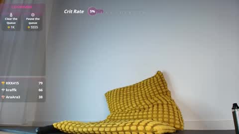 Snapshot of ji_yen chatting on October 4, 2:20 am Jiyen online show from October 4, 2:20 am