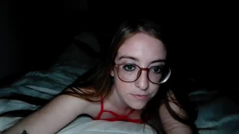 jilliangiselle online show from August 7, 4:33 am