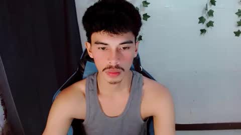 Snapshot of jim_cumxx chatting on October 5, 7:50 am JIMBOY online show from October 5, 7:50 am