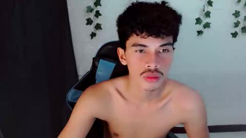 Snapshot of jim_cumxx chatting on September 19, 10:52 am JIMBOY online show from September 19, 10:52 am