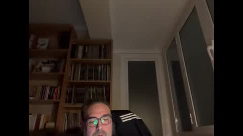 Snapshot of jim_dick chatting on February 23, 12:19 am Jim Dick online show from February 23, 12:19 am