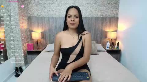 Jimena Salazar online show from March 27, 7:15 pm