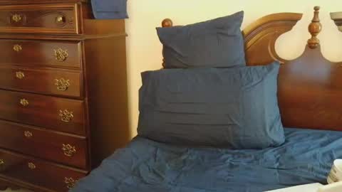 Jim online show from April 15, 11:02 am