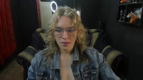 Snapshot of jinnbook chatting on October 6, 4:52 am JinnBook online show from October 6, 4:52 am