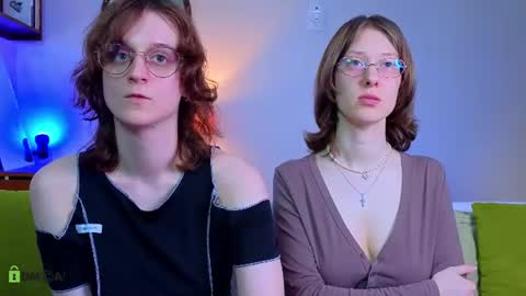 Hey Guys We are Julia ginger  Tina brunette online show from June 24, 5:36 am