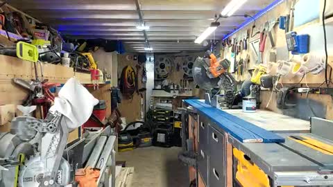 Jizzy Blue online show from February 23, 6:45 pm