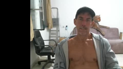 Snapshot of jlmbud chatting on October 11, 10:24 pm jlmbud online show from October 11, 10:24 pm