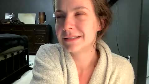 jlynn1997 online show from November 14, 11:50 pm