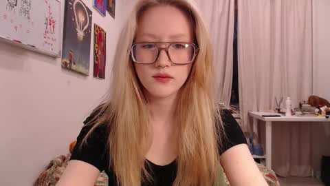 Snapshot of joan_kiss chatting on October 6, 2:02 pm joan_kiss online show from October 6, 2:02 pm