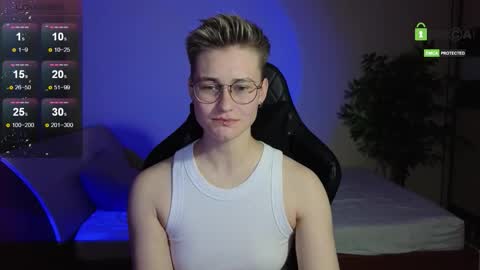 Snapshot of joan_night chatting on September 17, 6:44 pm J online show from September 17, 6:44 pm