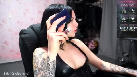 joan_wilson online show from April 12, 10:25 pm