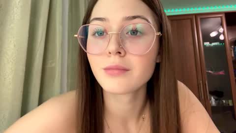 Adel online show from November 30, 5:31 pm