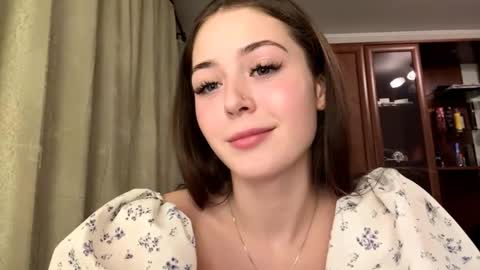 Adel online show from April 12, 6:34 pm