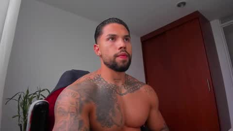 joe_esthetic online show from March 10, 9:29 pm