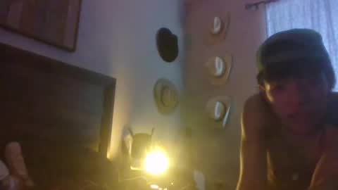 Angel online show from April 11, 8:57 pm