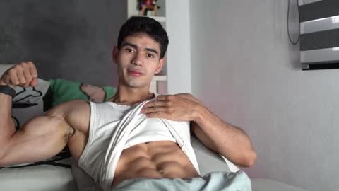 joe_steel1 online show from April 7, 7:49 pm