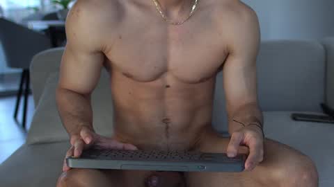 Snapshot of joe_steel1 chatting on January 8, 12:47 pm joe_steel1 online show from January 8, 12:47 pm