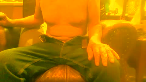Snapshot of joeblow61616 chatting on December 6, 3:50 pm joeblow61616 online show from December 6, 3:50 pm
