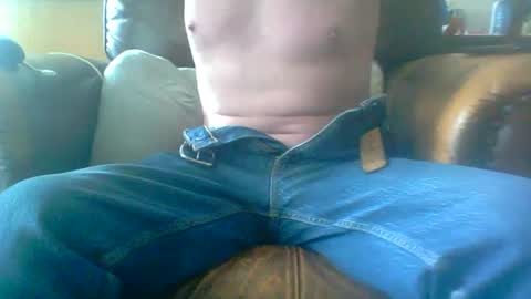 Snapshot of joeblow61616 chatting on December 6, 7:06 pm joeblow61616 online show from December 6, 7:06 pm