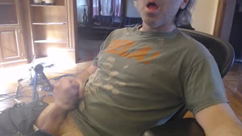Snapshot of joebo7575 chatting on March 6, 8:05 pm joebo7575 online show from March 6, 8:05 pm