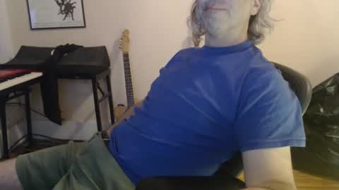joebo7575 online show from June 5, 6:19 am