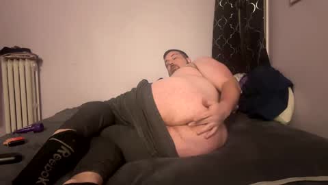 Snapshot of joejoe329 chatting on December 12, 12:05 am joejoe329 online show from December 12, 12:05 am