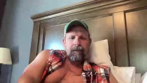 joestros online show from April 2, 9:33 pm