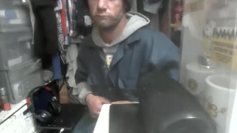 joeybcali79 online show from April 1, 10:16 am