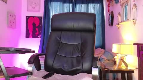 Snapshot of johabennet_ chatting on February 26, 9:42 pm . Johanna Bennet Model Indepenent . online show from February 26, 9:42 pm