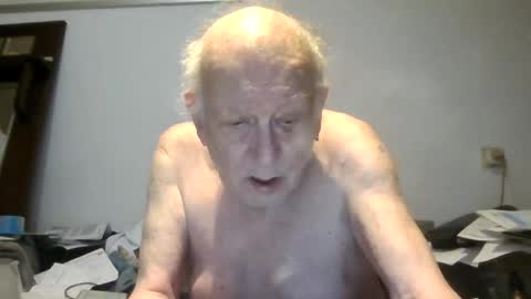 Johan online show from December 8, 3:56 pm
