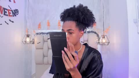 Snapshot of johan_gz_ chatting on October 10, 12:44 pm Johan online show from October 10, 12:44 pm