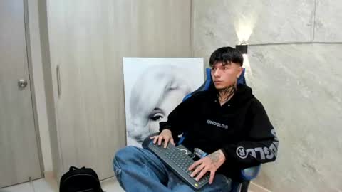 johan_tempt online show from August 1, 3:52 am