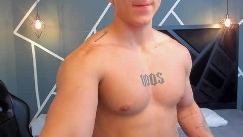 Johan Williams online show from December 13, 3:05 am