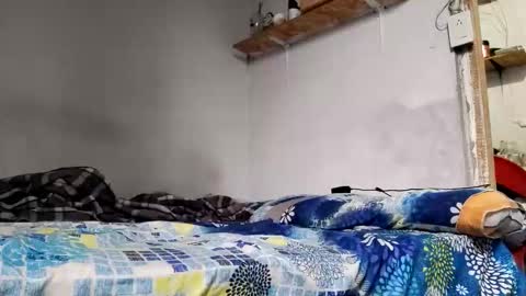 johantorres19 online show from October 6, 11:39 am