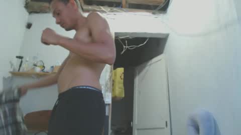 johantorres19 online show from January 13, 10:56 pm