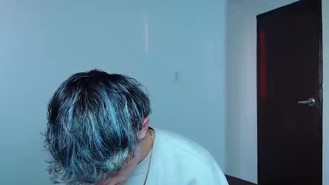 John Vichenso online show from November 6, 10:13 pm