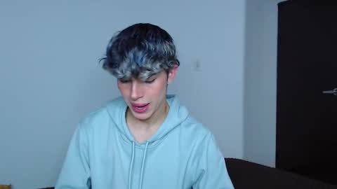 John Vichenso online show from November 21, 9:24 pm