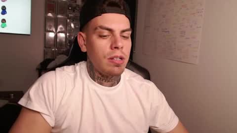 JAXX online show from April 14, 5:11 am