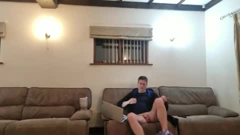 johnathan_stuart33 online show from March 1, 11:31 pm