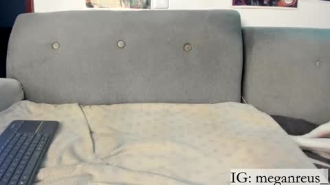 John carrie    Independent  Help me reach my goal 100 likes and 10000 followers  online show from March 2, 1:37 am