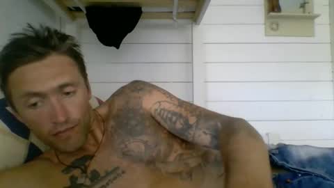 johngiaver3 online show from May 1, 10:31 am