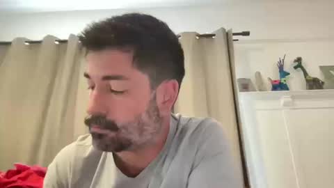 johngordon1 online show from October 10, 6:03 pm